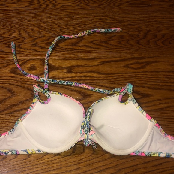 Victoria’s Secret Push-up Bikini Top - Picture 2 of 3